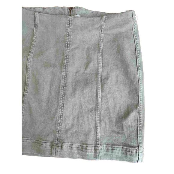 Brand New Free People Women's Size 6 Olive Green Denim Mini Skirt Back Zip - Picture 3 of 11